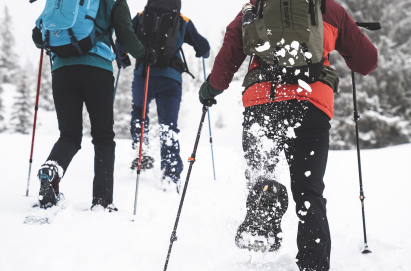COMMENT S’HABILLER POUR PRATIQUER LA RAQUETTE A NEIGE ?