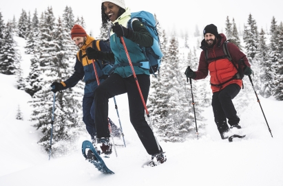 COMMENT S’HABILLER POUR PRATIQUER LA RAQUETTE A NEIGE ?